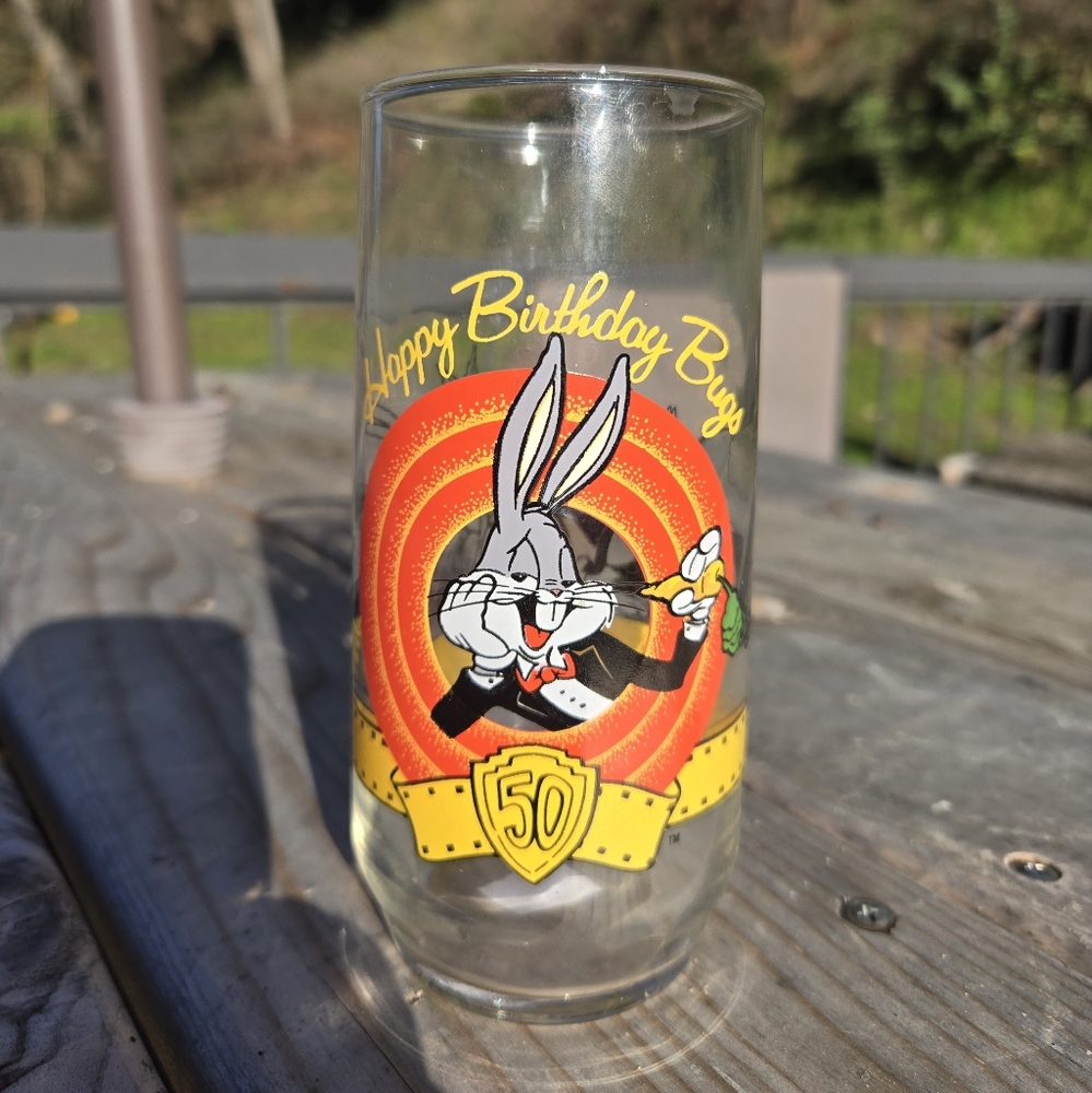 1990 Vintage Warner Bros. Bugs Bunny 50th Anniversary Glass